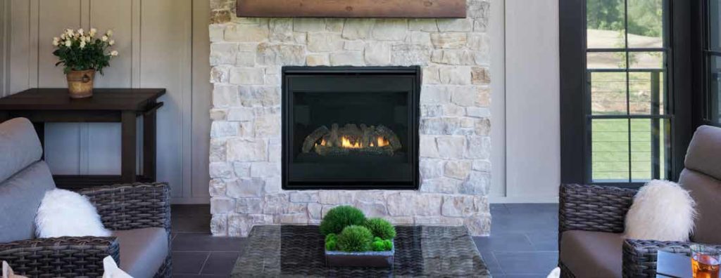 Heat & Glo SlimLine 7 gas fireplace